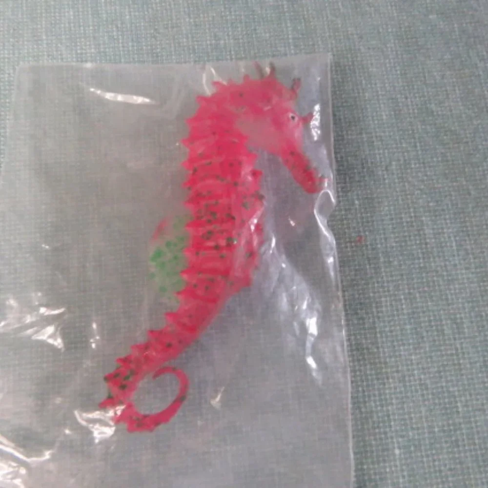 3 Fake Seahorses